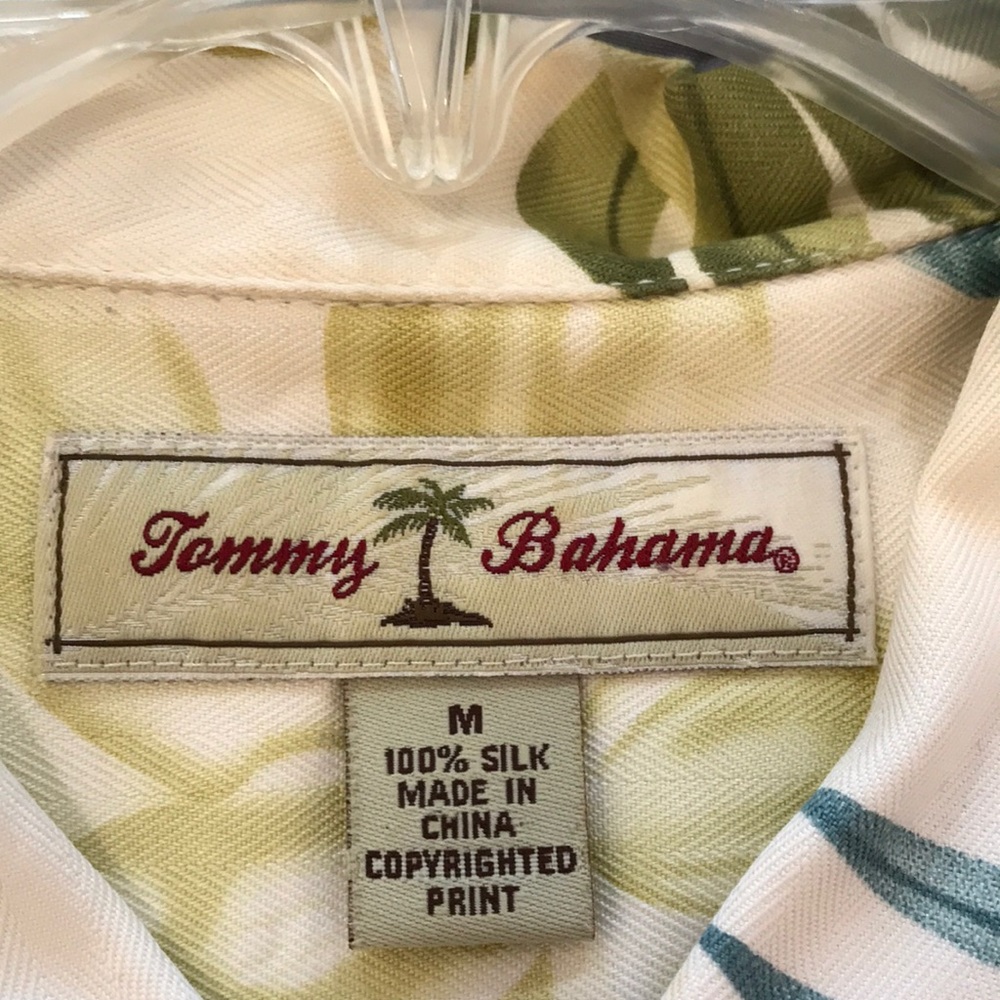 Tommy Bahama camp shirts (lot of 2) - Picture 3 of 7